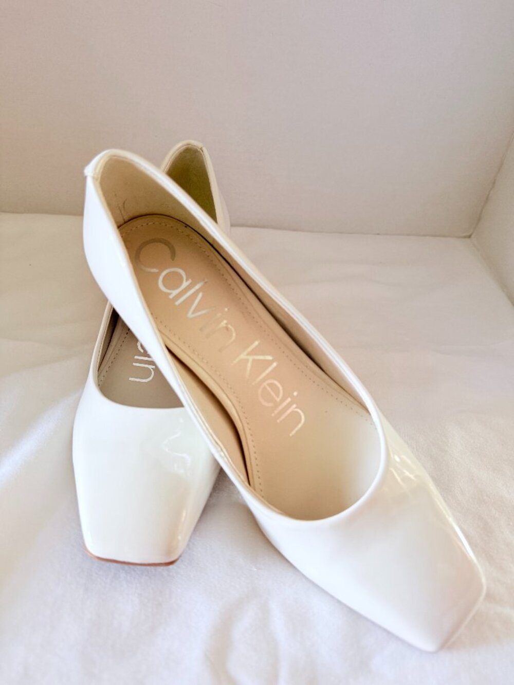Calvin Klein White Patent Leather Square Toe Alanta Block Heel Pumps 5M